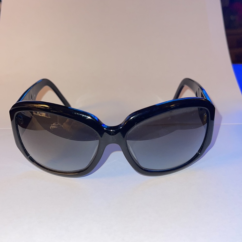 Burberry 4035 Black Sunglasses with Burberry Placard On Temples